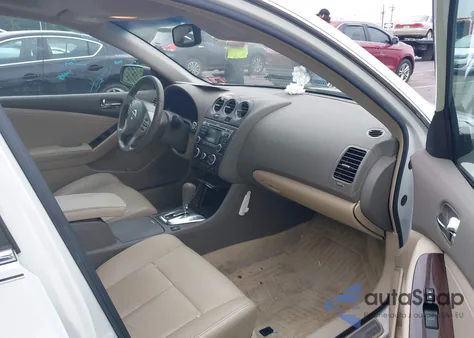 2011 Nissan Altima 2.5 S z USA, uszkodzony, nr VIN 1N4AL2AP1BN402544